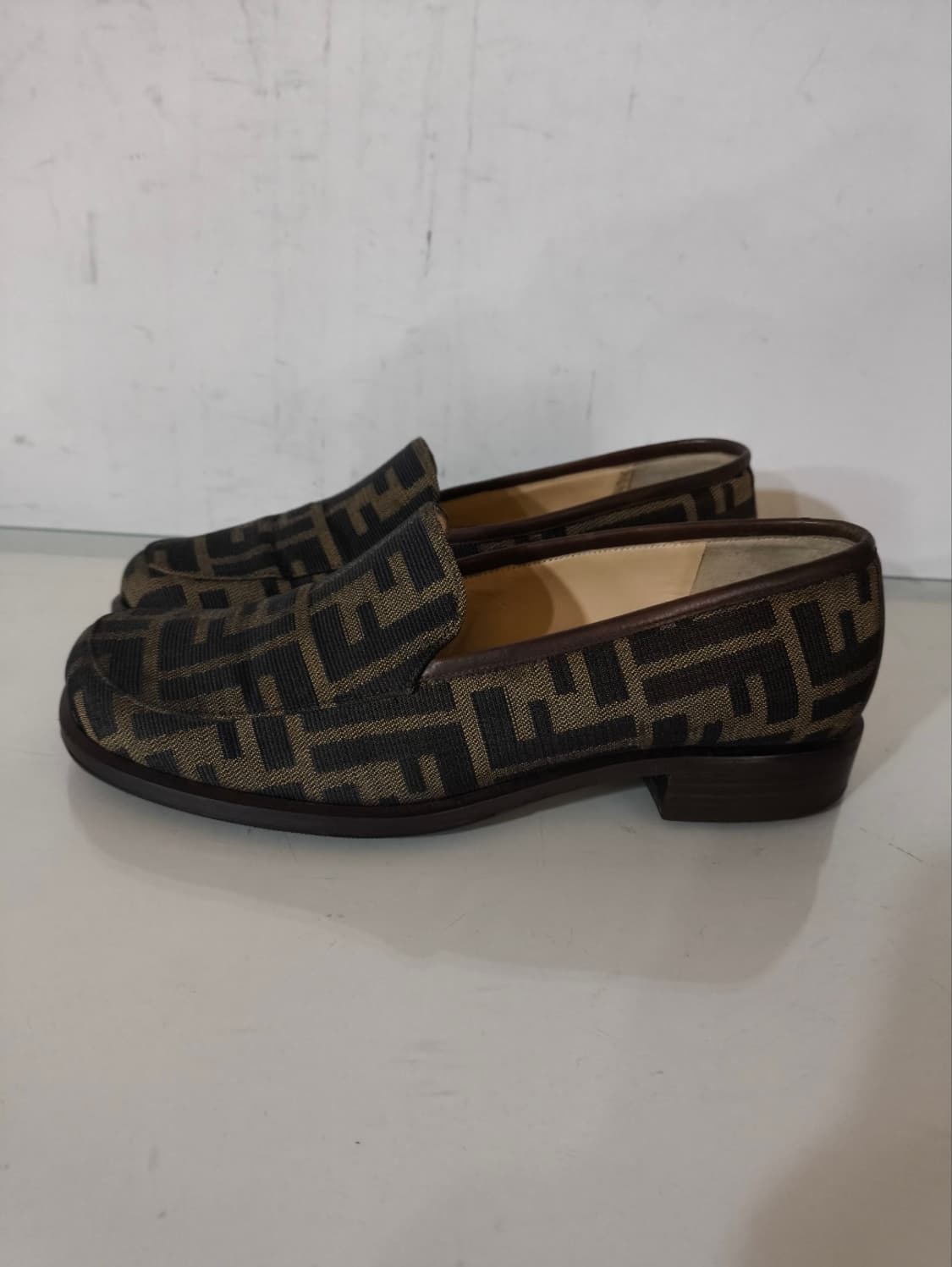 36.5 235mm 펜디 로퍼 구두 상품이미지1