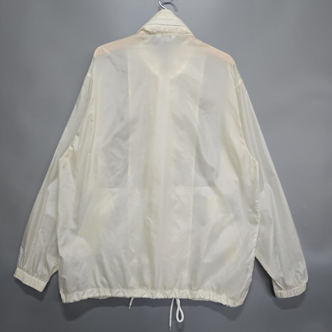 휠라(FILA) 로고 바람막이 자켓 화이트 100 상품이미지4