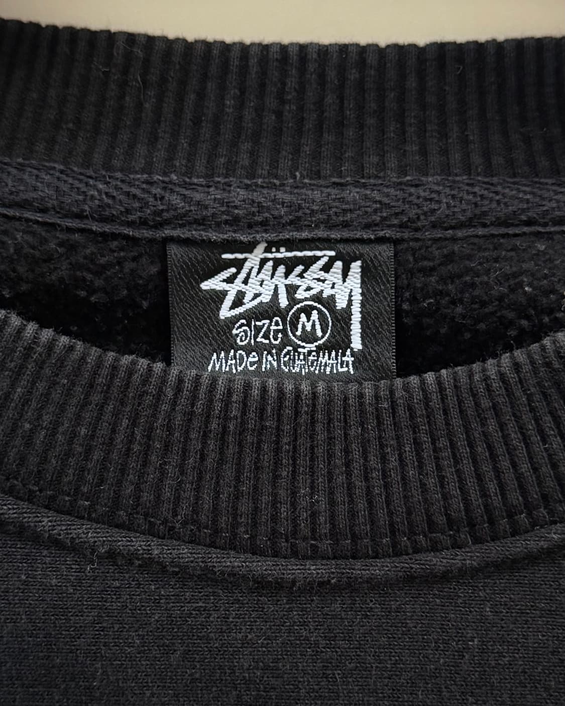 Stussy 스투시 블랙컬러 빅스탁로고 맨투맨 상품이미지7
