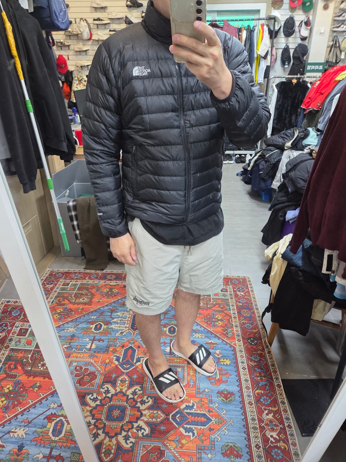 노스페이스 해외판 600 자수 경량패딩 L 상품이미지8