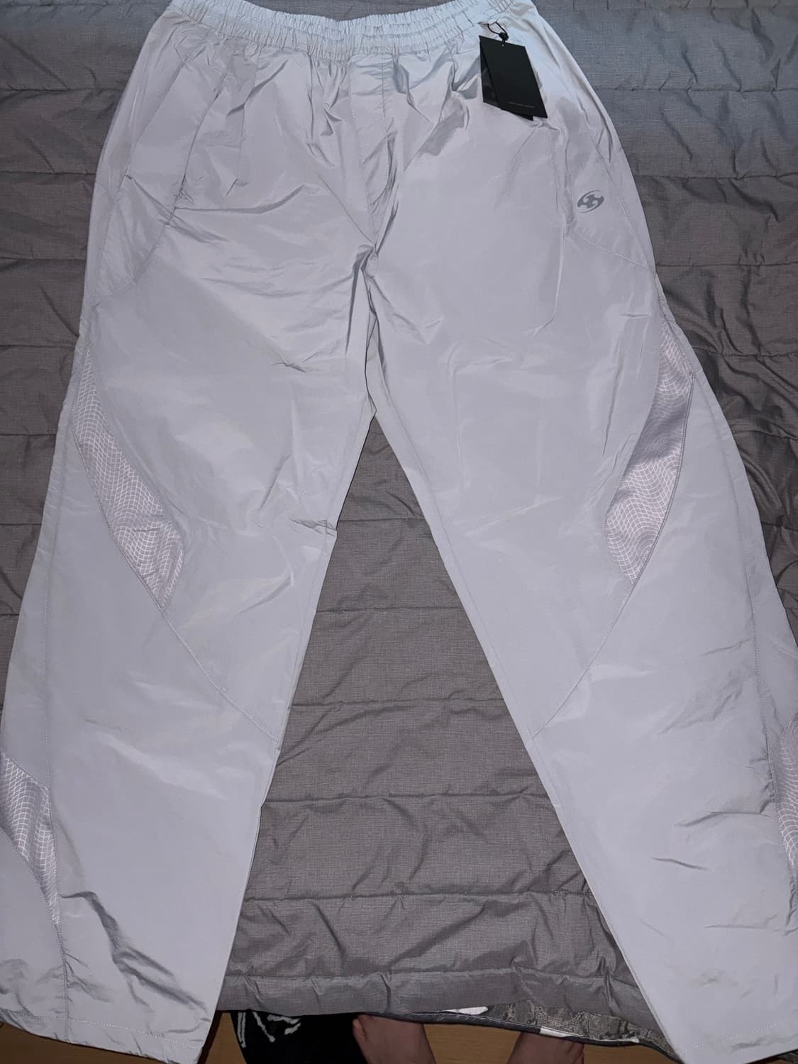 새상품 산산기어 트랙 팬츠 그레이 25ss 상품이미지1