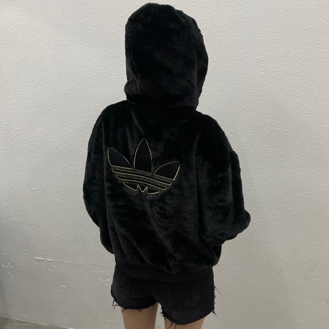 아디다스 파이어버드 골드포인트 블랙 퍼 후드자켓 L 상품이미지2