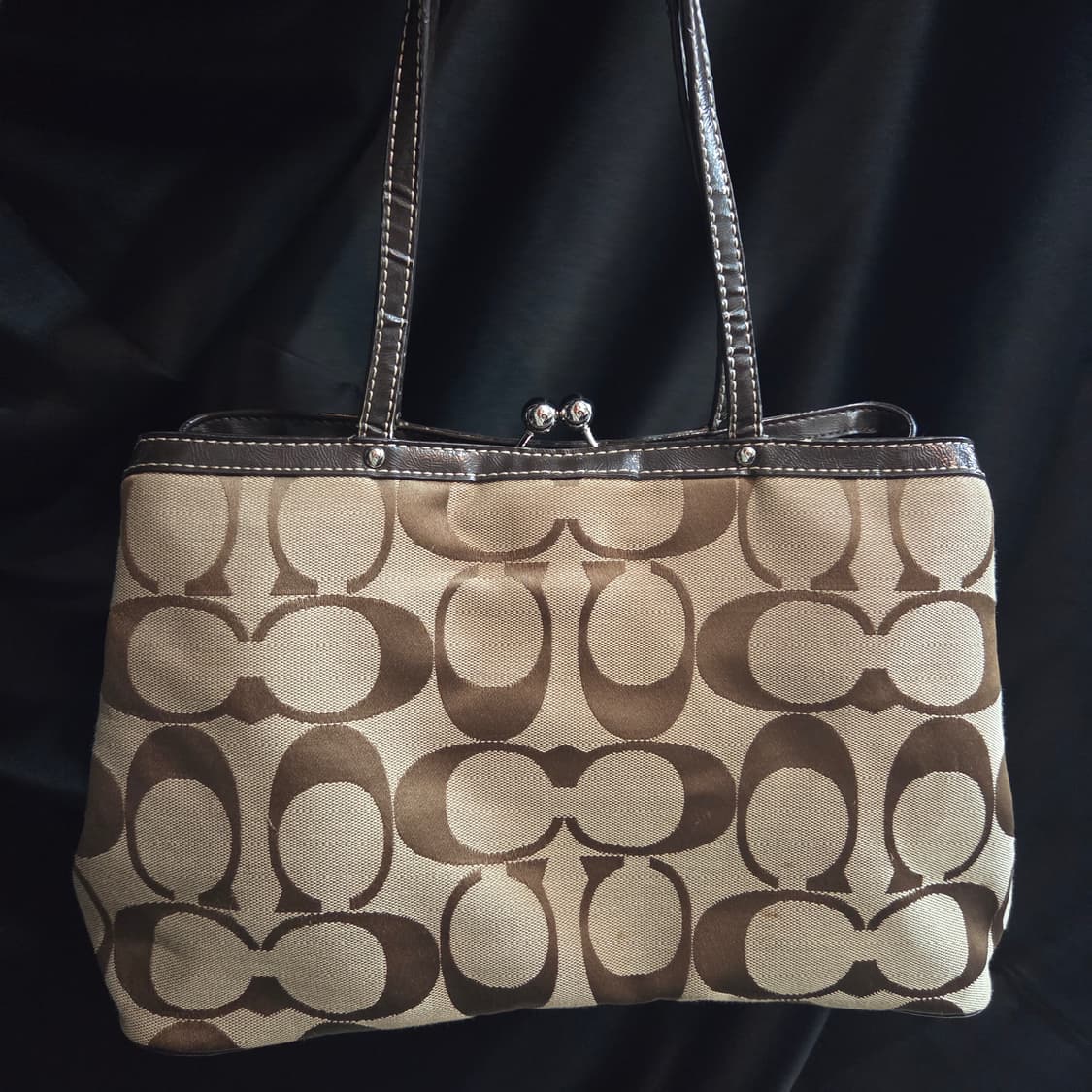 코치 시그니쳐 숄더백 토트백 상품이미지2