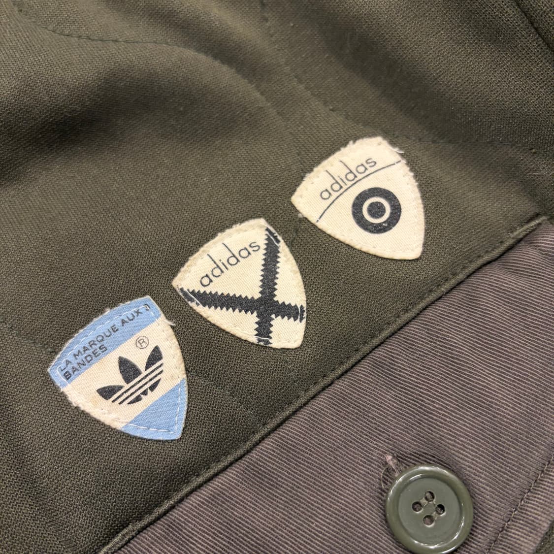 [105] 00s 아디다스 퀼팅 트랙탑 자켓 카키 B465 상품이미지4