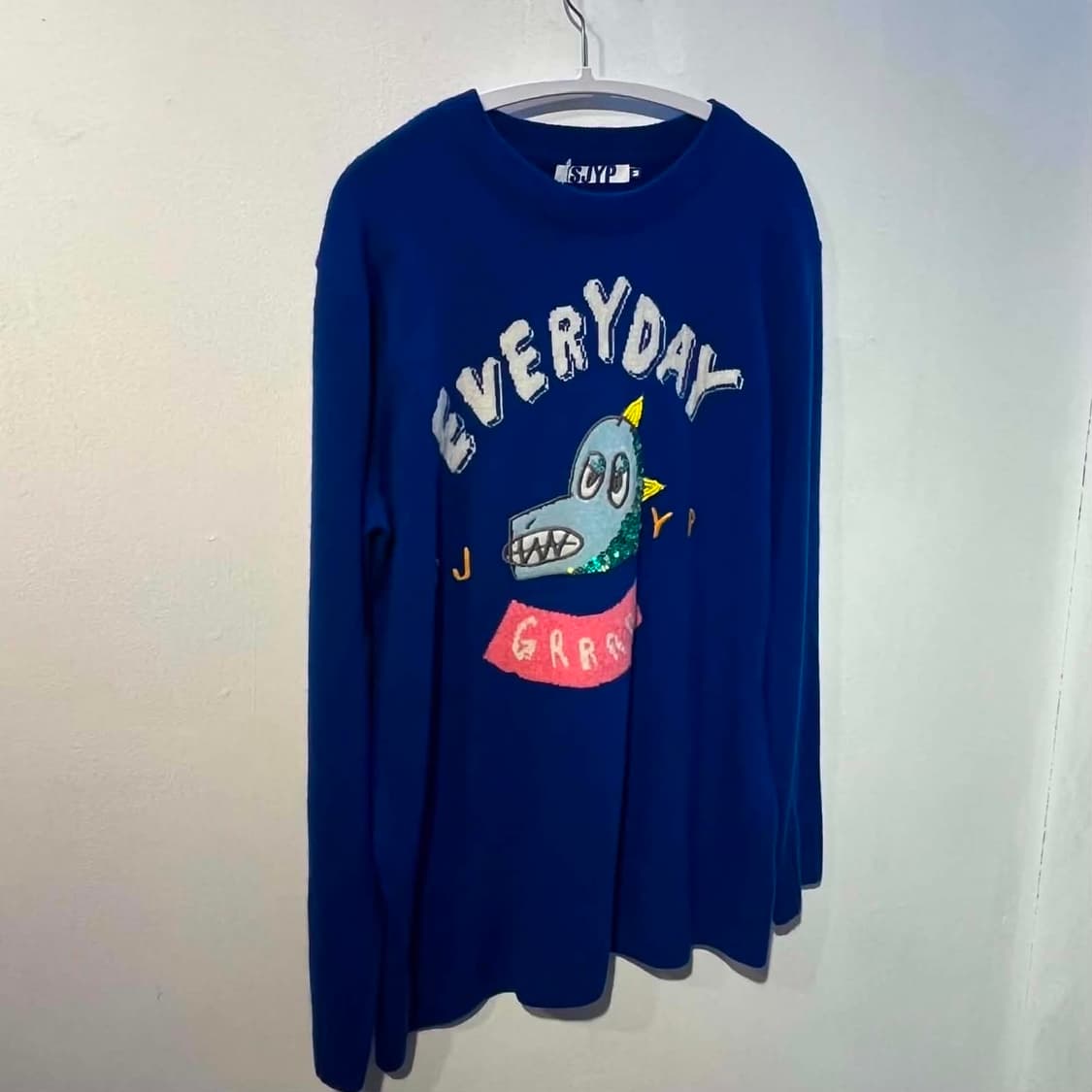 SJYP 에스제이와이피 한섬 캐시미어 혼방 디노 크루넥 니트 상품이미지3