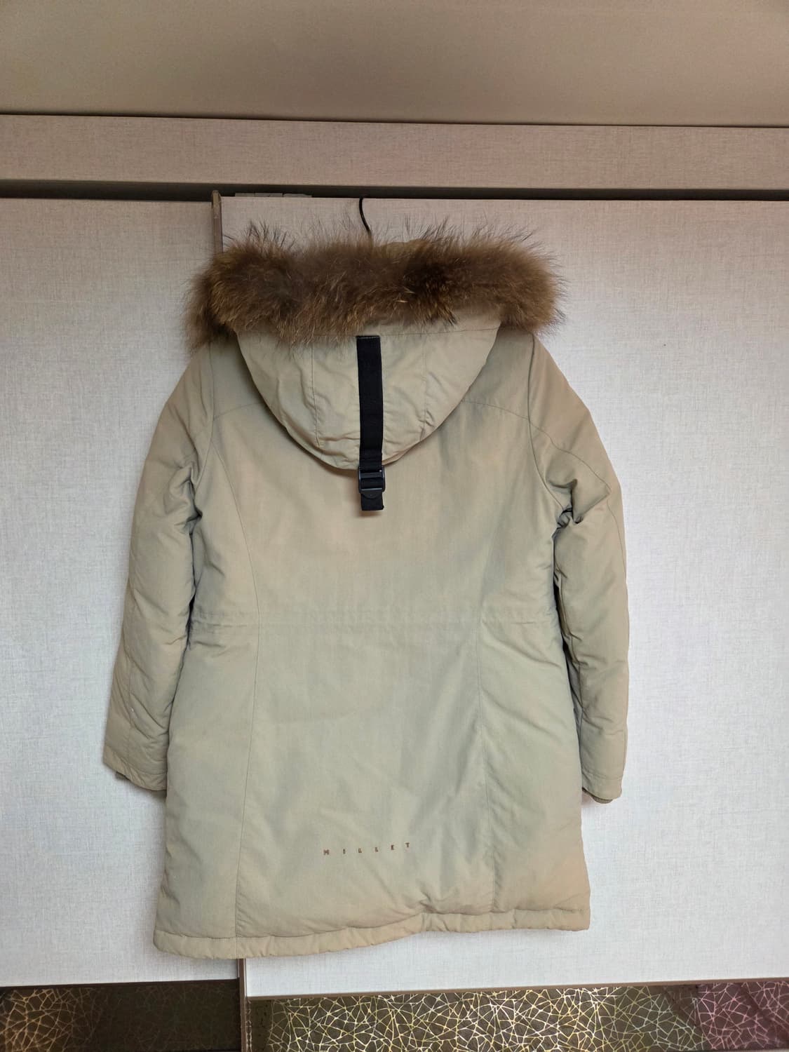 밀레 남녀공용 다운 패딩 95 베이지 상품이미지3