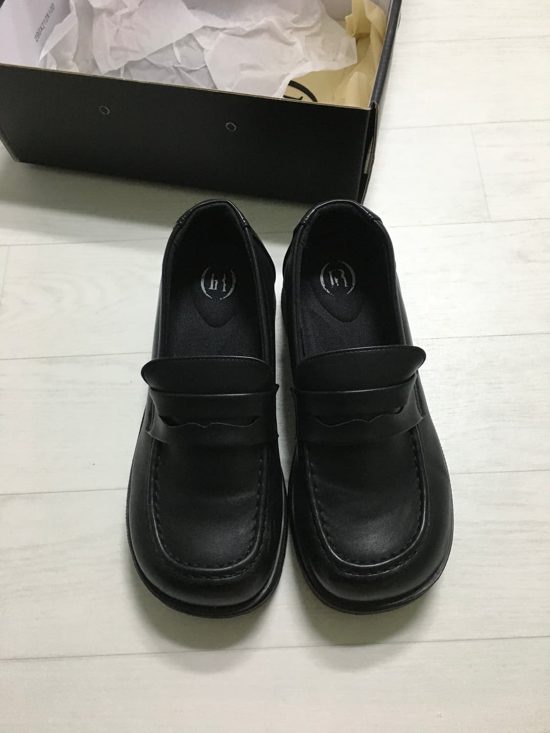 로제니크 몽글 페니 로퍼 수제화 굽5cm (민니 착용) 상품이미지5