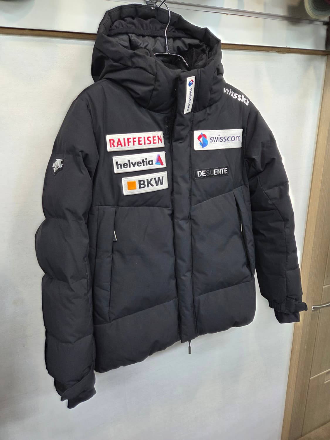 데상트 주니어 스위스스키팀 아우디 레플리카 패딩 160 상품이미지4