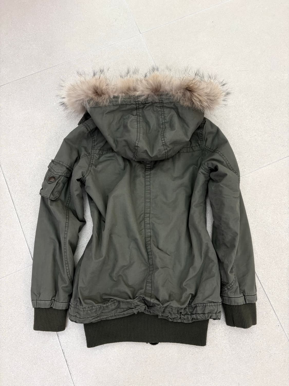 카키 퍼 점퍼 상품이미지8