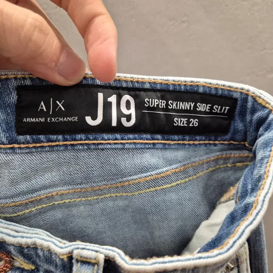 아르마니 익스체인지 J19 슈퍼 스키니 사이드 슬릿 청바지 26 상품이미지4