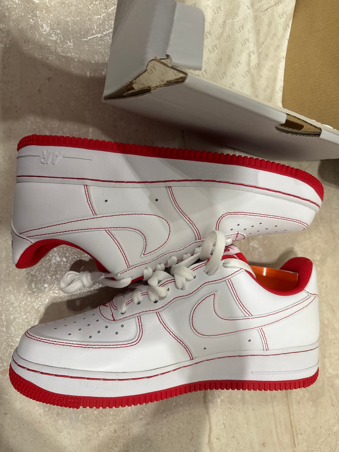 265 나이키 에어 포스 cv1724 100 레드 스티치 새상품 상품이미지3