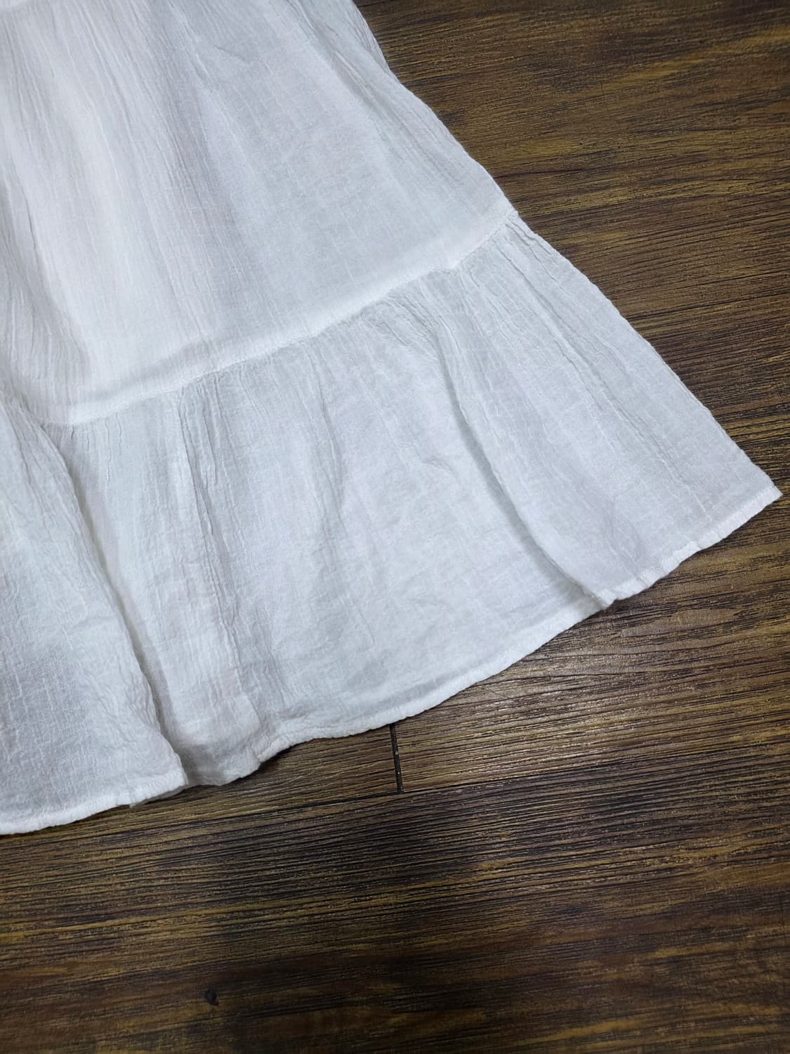 유니클로x  JW앤더슨  화이트 미디 스커트 상품이미지5