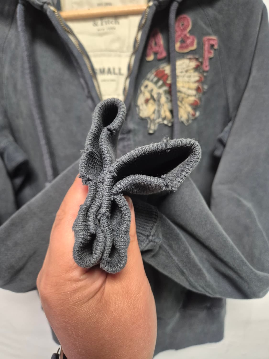 90 아베크롬비 Y2K 올드스쿨 인디언자수 반집업후드티 S사이즈 상품이미지5