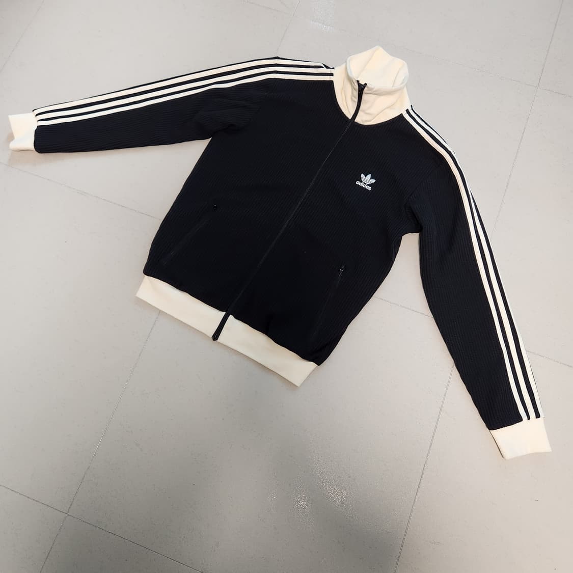 아디다스 아디컬러 클래식 트랙탑 상품이미지4