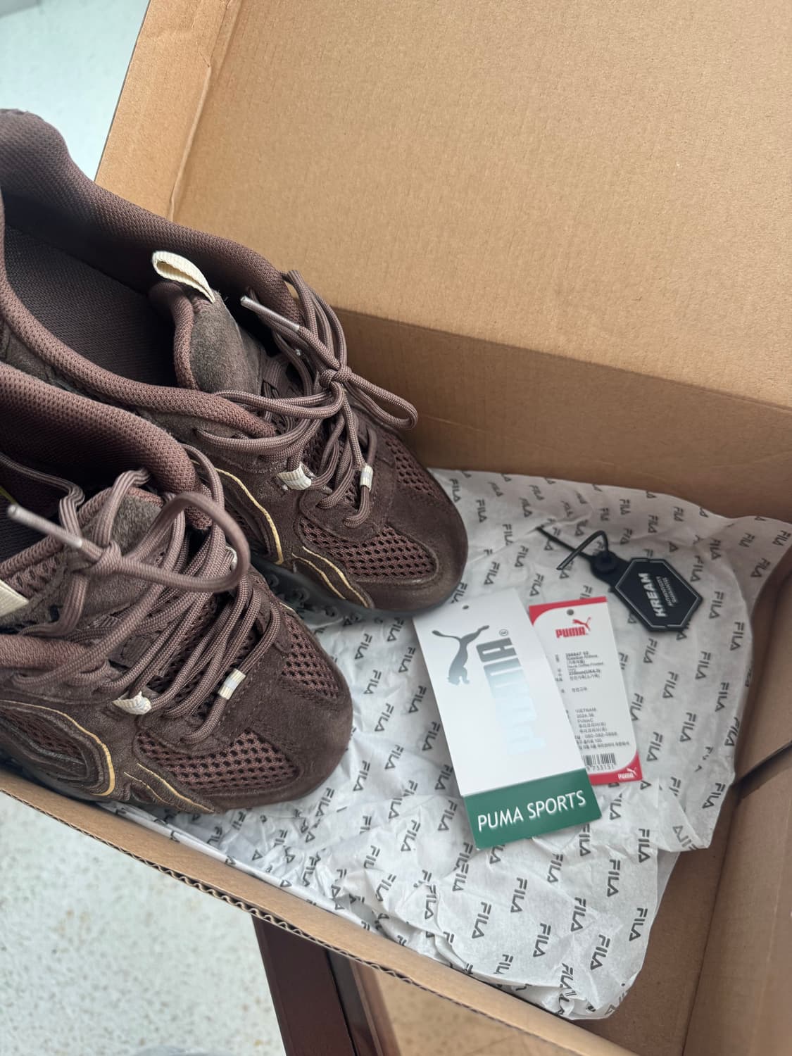 휠라 에샤페 초코 한소희 운동화 235 상품이미지3