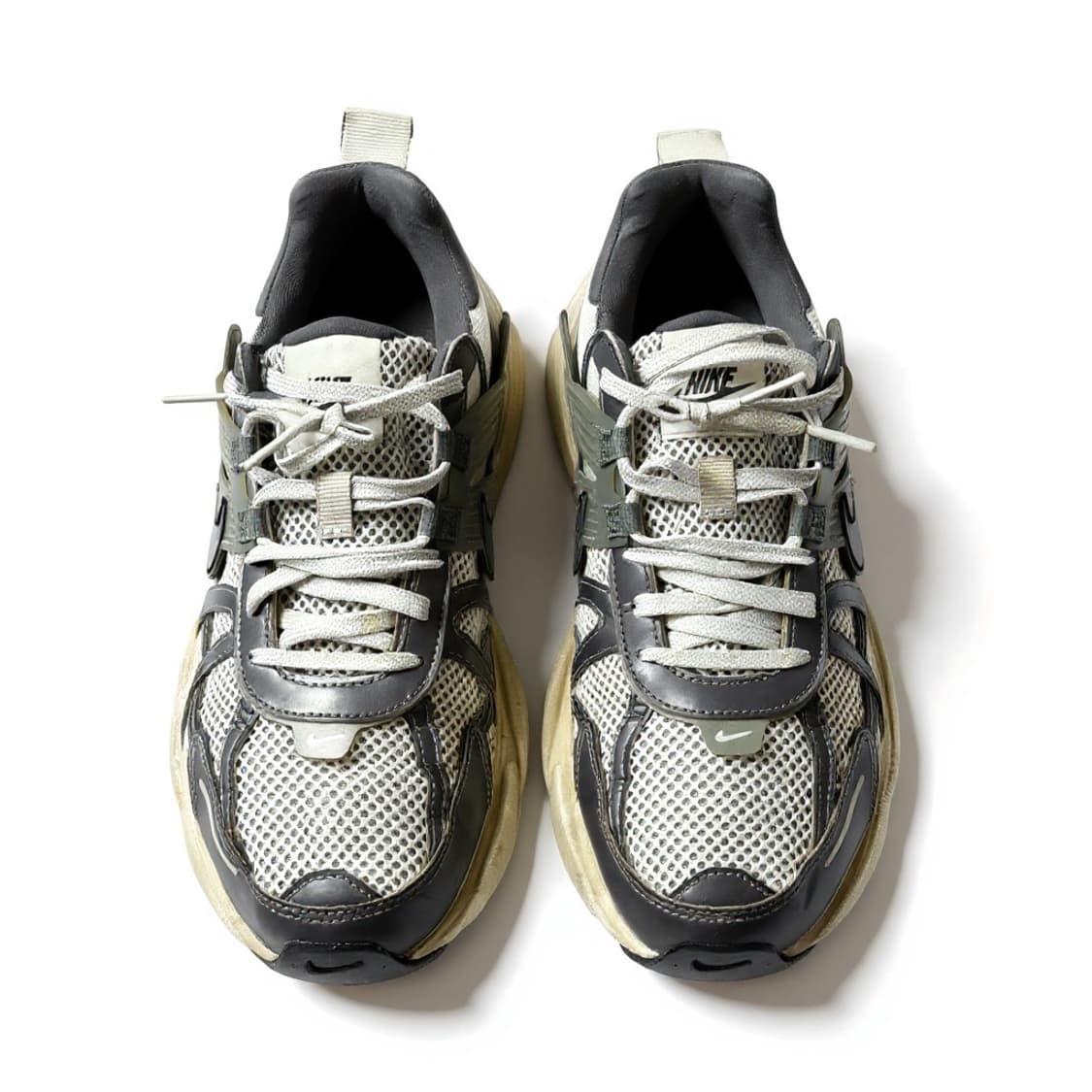 나이키 V2K 런 울프 그레이 운동화 280 상품이미지1