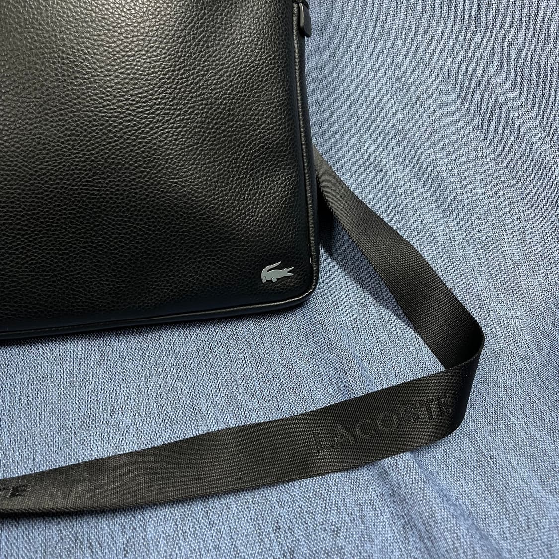 택포) 라코스테 정품 맨즈 클래식 가죽 크로스백 상품이미지2