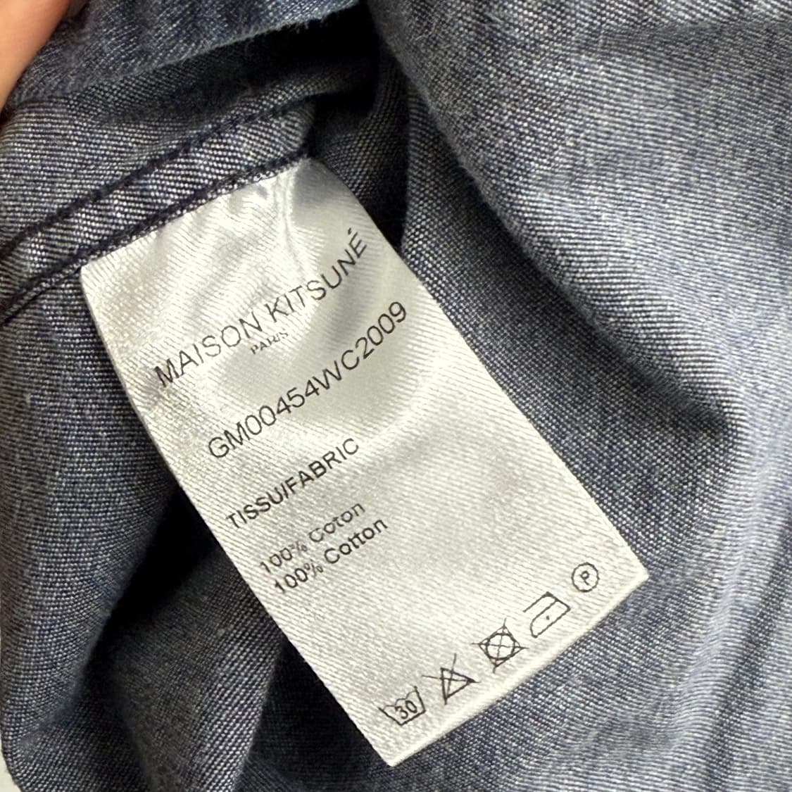 메종키츠네 코튼 스몰 로고 폭스 네이비 셔츠 (41) 상품이미지3