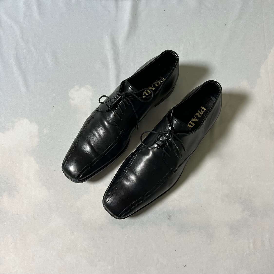 Prada classic semi square toe loafers 상품이미지1