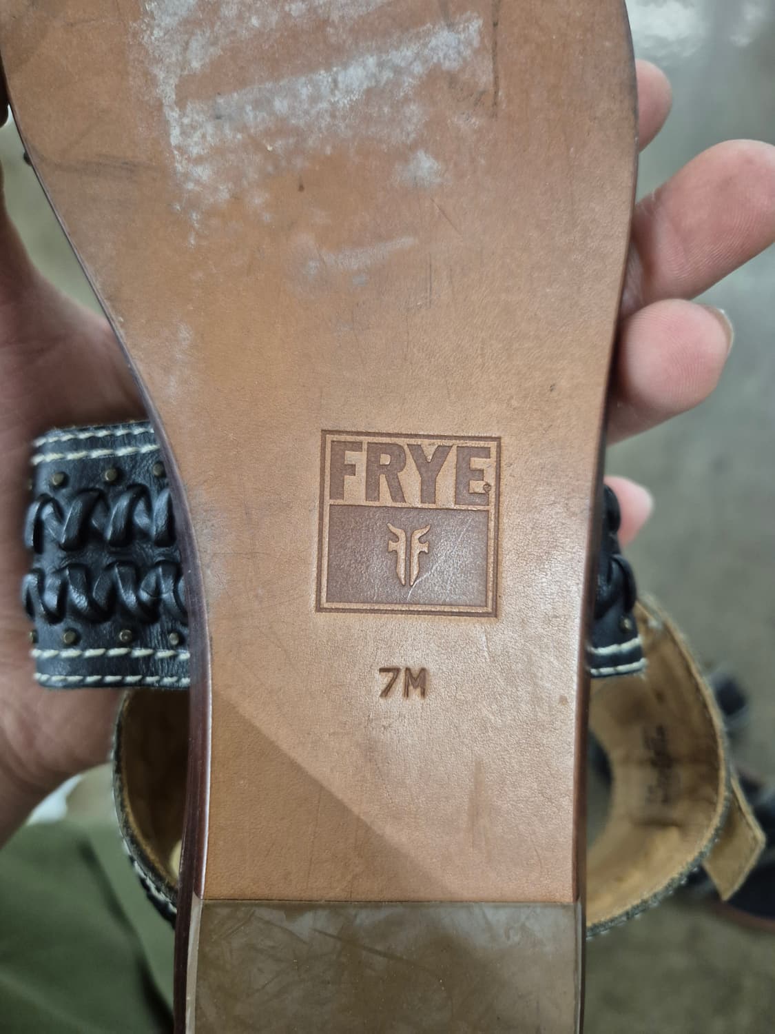 Frye 블랙 가죽 샌들 240 상품이미지8