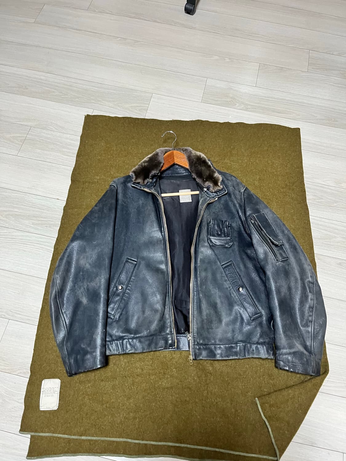 프랑스군 레더 자켓(공군 파일럿 자켓) 상품이미지1