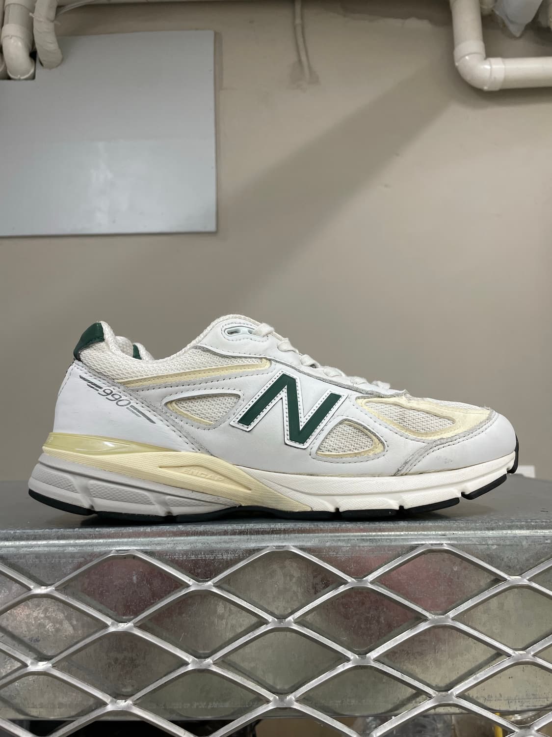 뉴발란스 990v4 USA 화이트 그린 270 (gr-4834) 상품이미지4