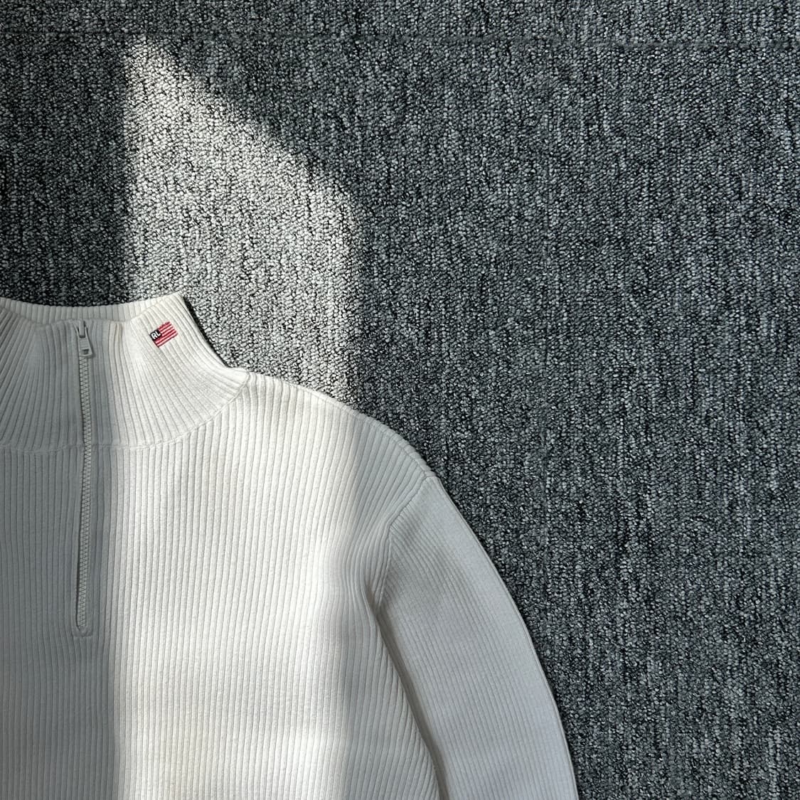 폴로 진스 성조기 넥 로고 크롭 하프집업 니트 상품이미지2