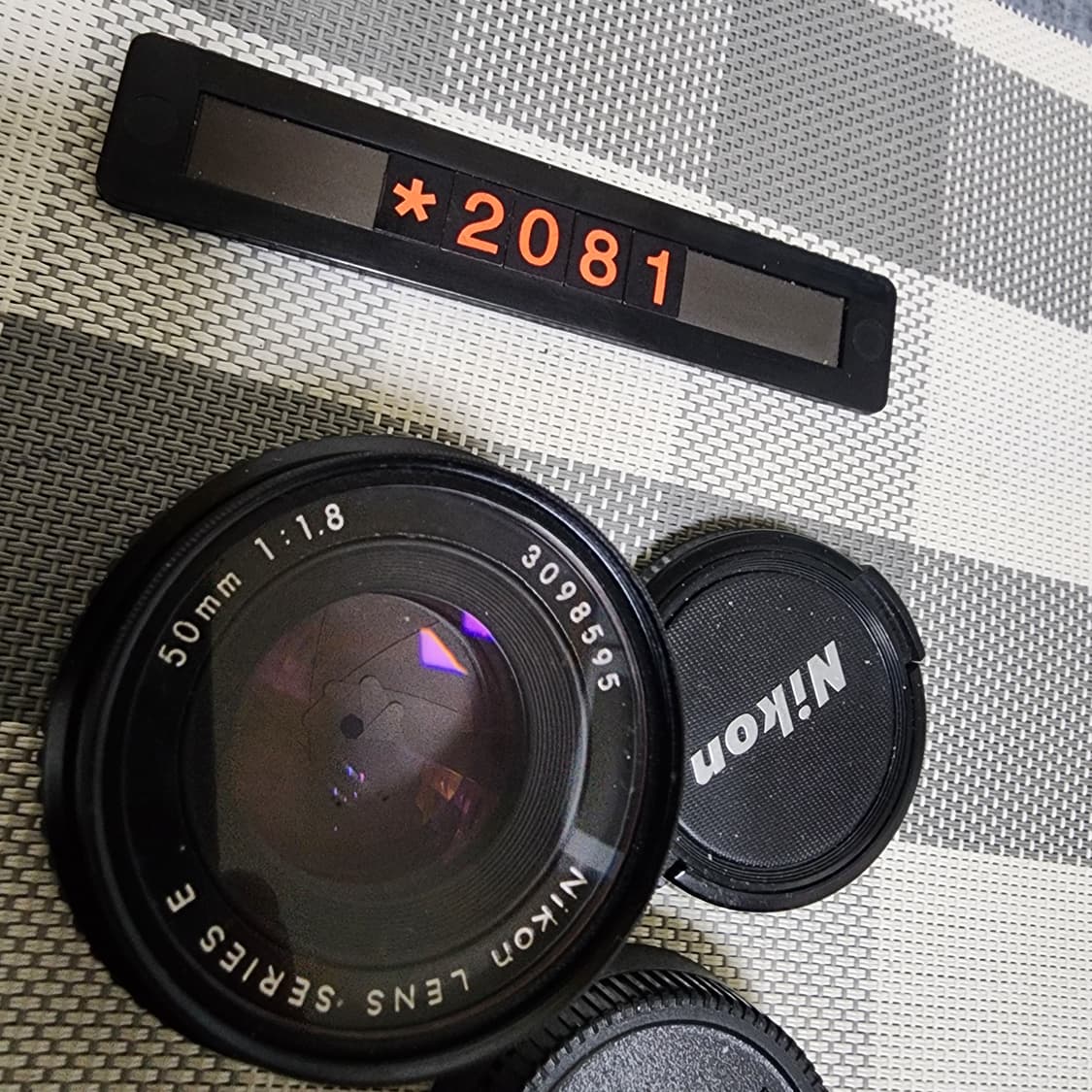 니콘 마운트 시리즈 E 50mm 1.8단렌즈 상품이미지2