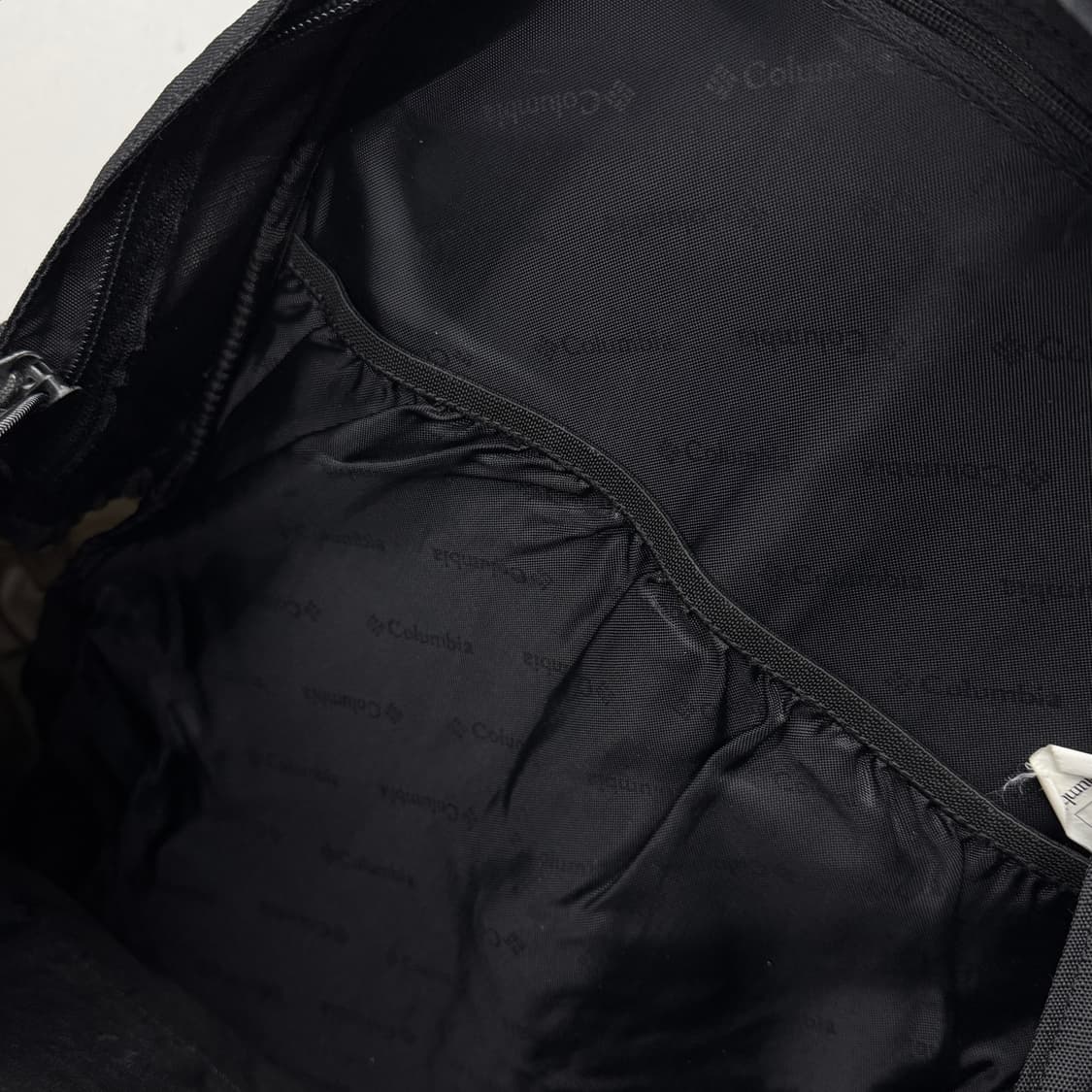 컬럼비아 고프코어 카키 배색 테크니컬 백팩 상품이미지9