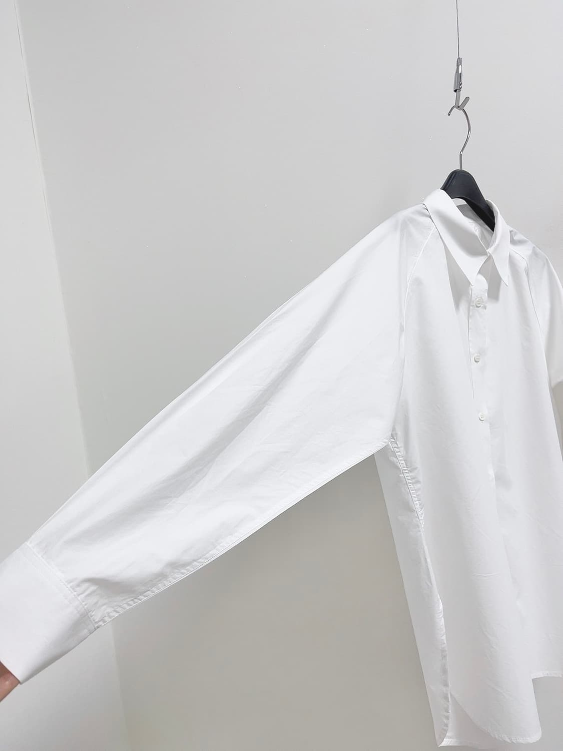 마이스 화이트 래글런 셔츠 상품이미지5