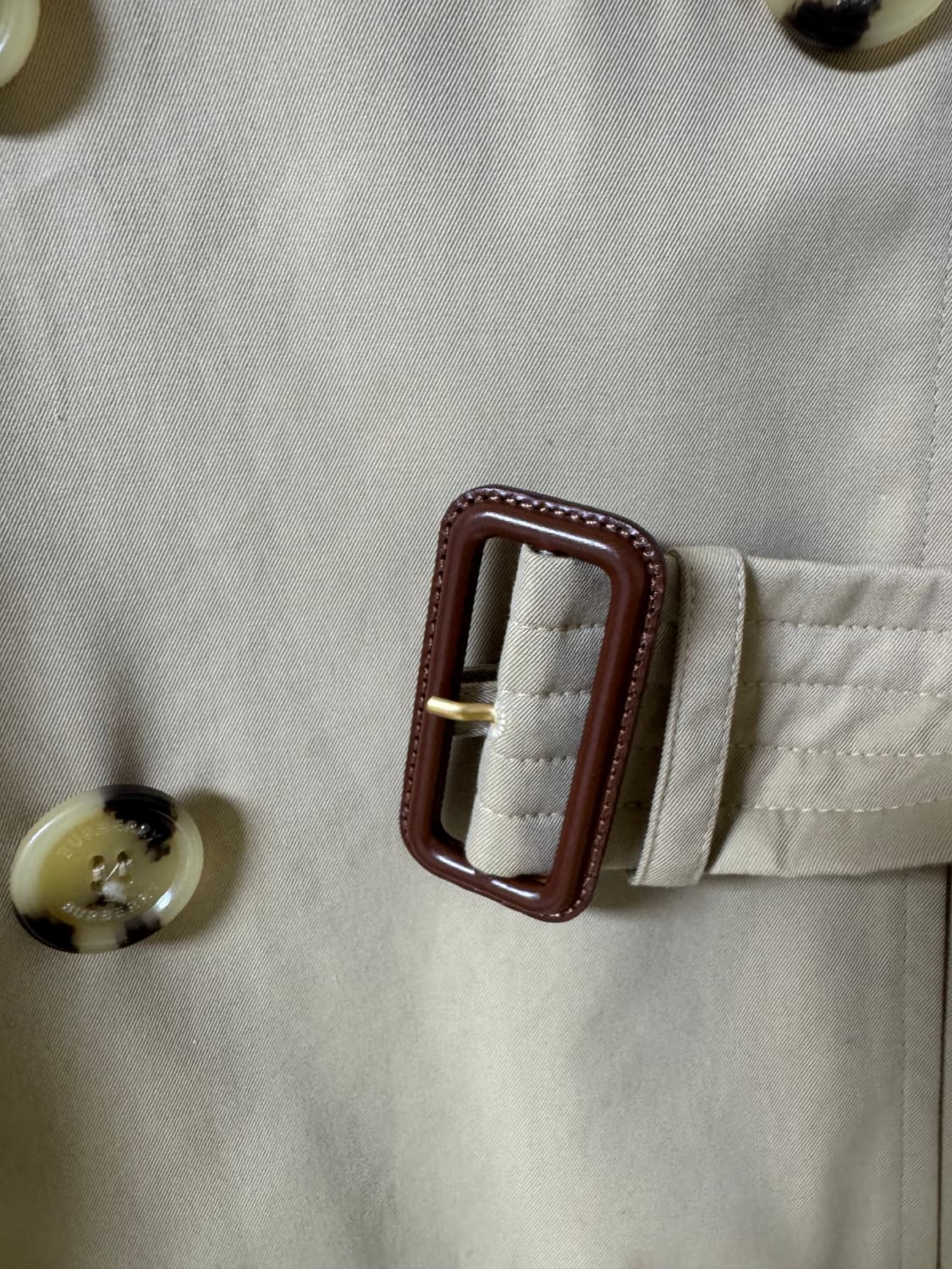 버버리 켄싱턴 트렌치코트 허니 40사이즈 상품이미지5