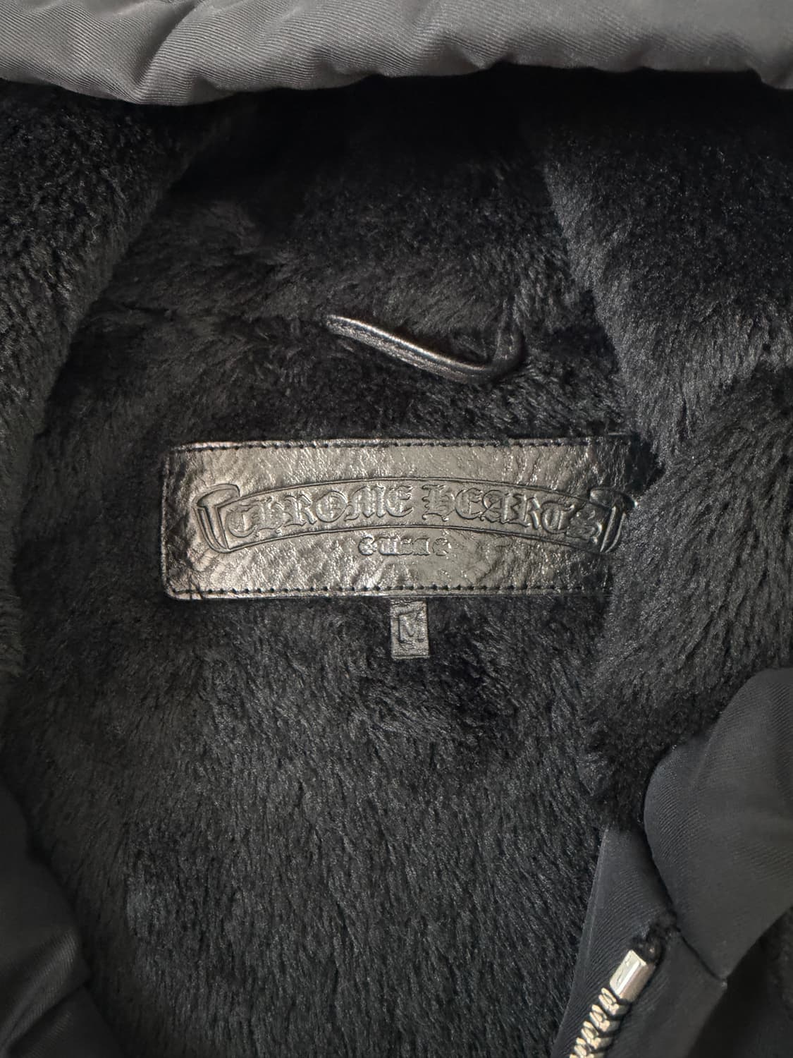 새상품 크롬하츠 트리플 크로스 레더패치 롱 후드 퍼자켓 M 상품이미지3