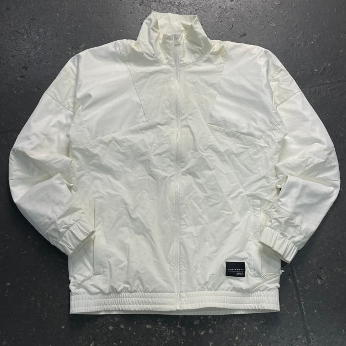 105 아디다스 이큅먼트 바람막이  상품이미지1