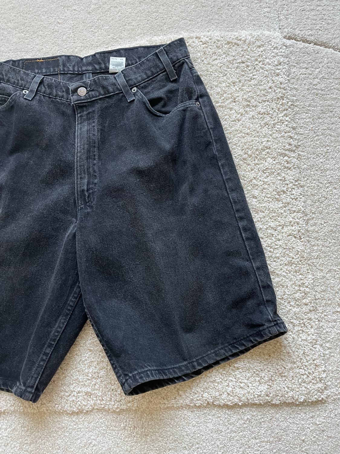90s Levi's 560 오렌지탭 블랙 데님 쇼츠 (31-33) 상품이미지3