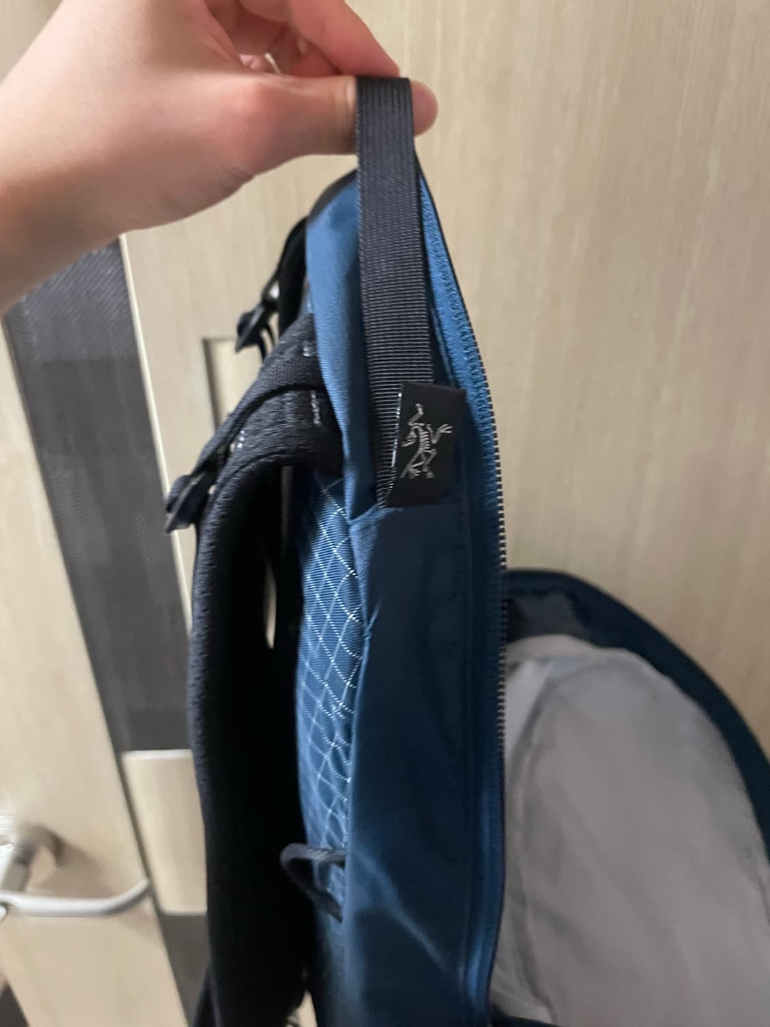 아크테릭스 에어리어스 18 백팩 나이트스케이프 상품이미지8