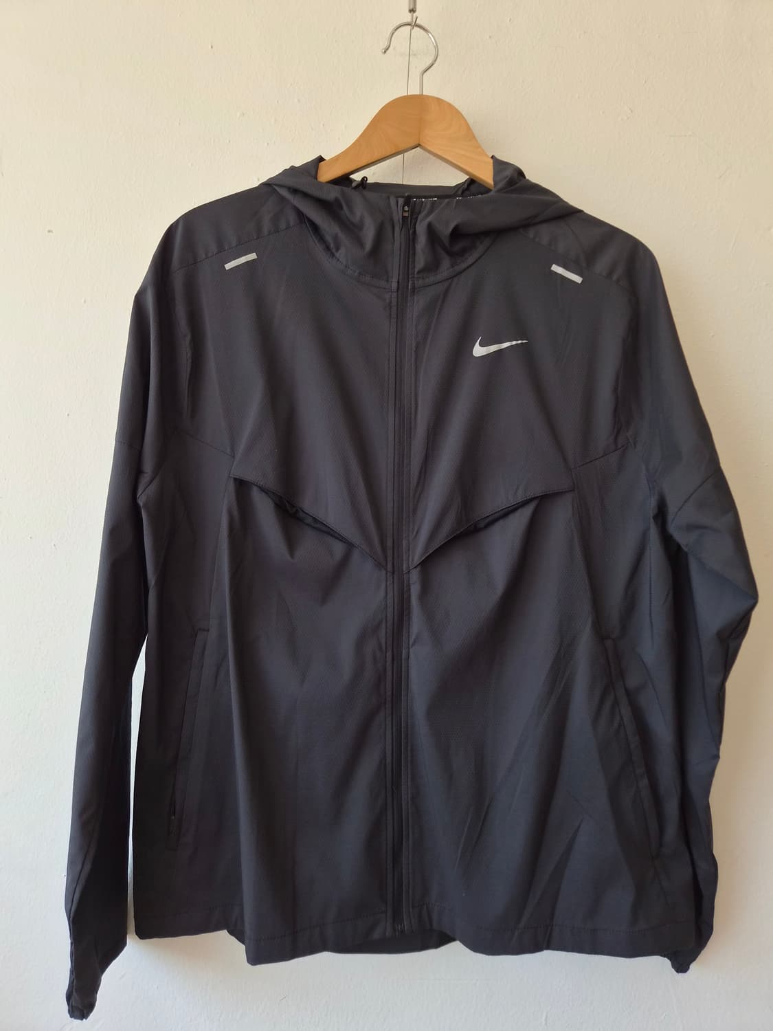 나이키 남성 러닝블랙바람막이점퍼 100사이즈 상품이미지2