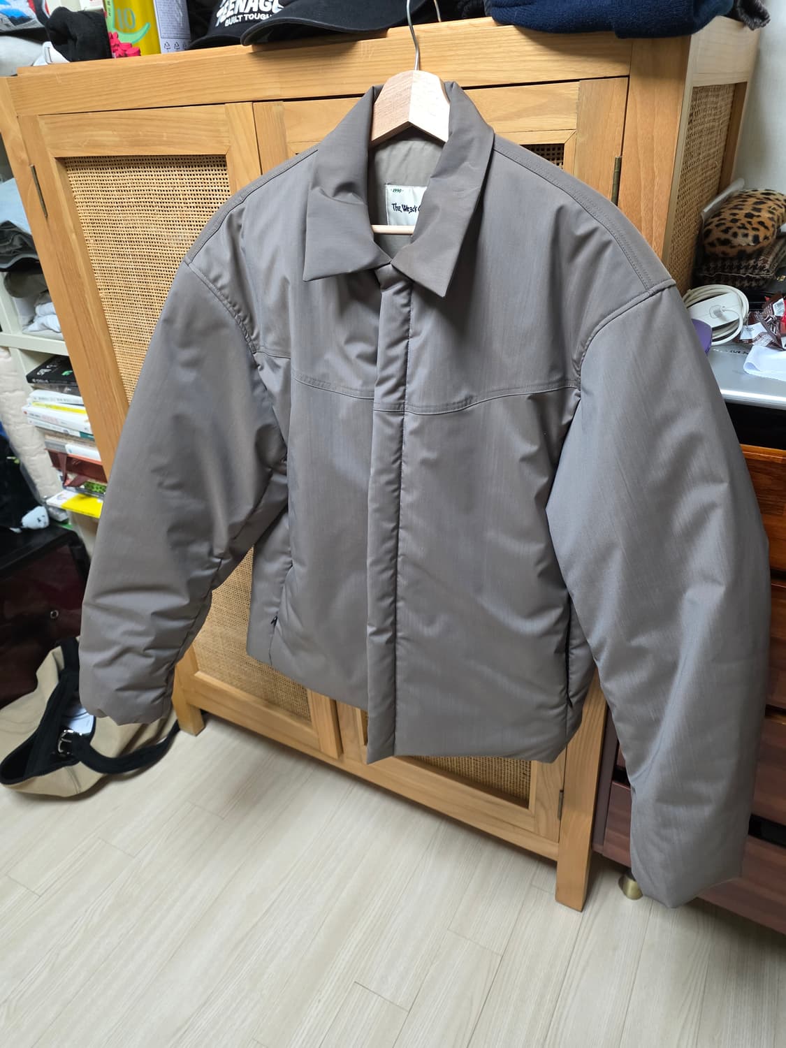 더뤡코즈 패딩 판매합니다  상품이미지1