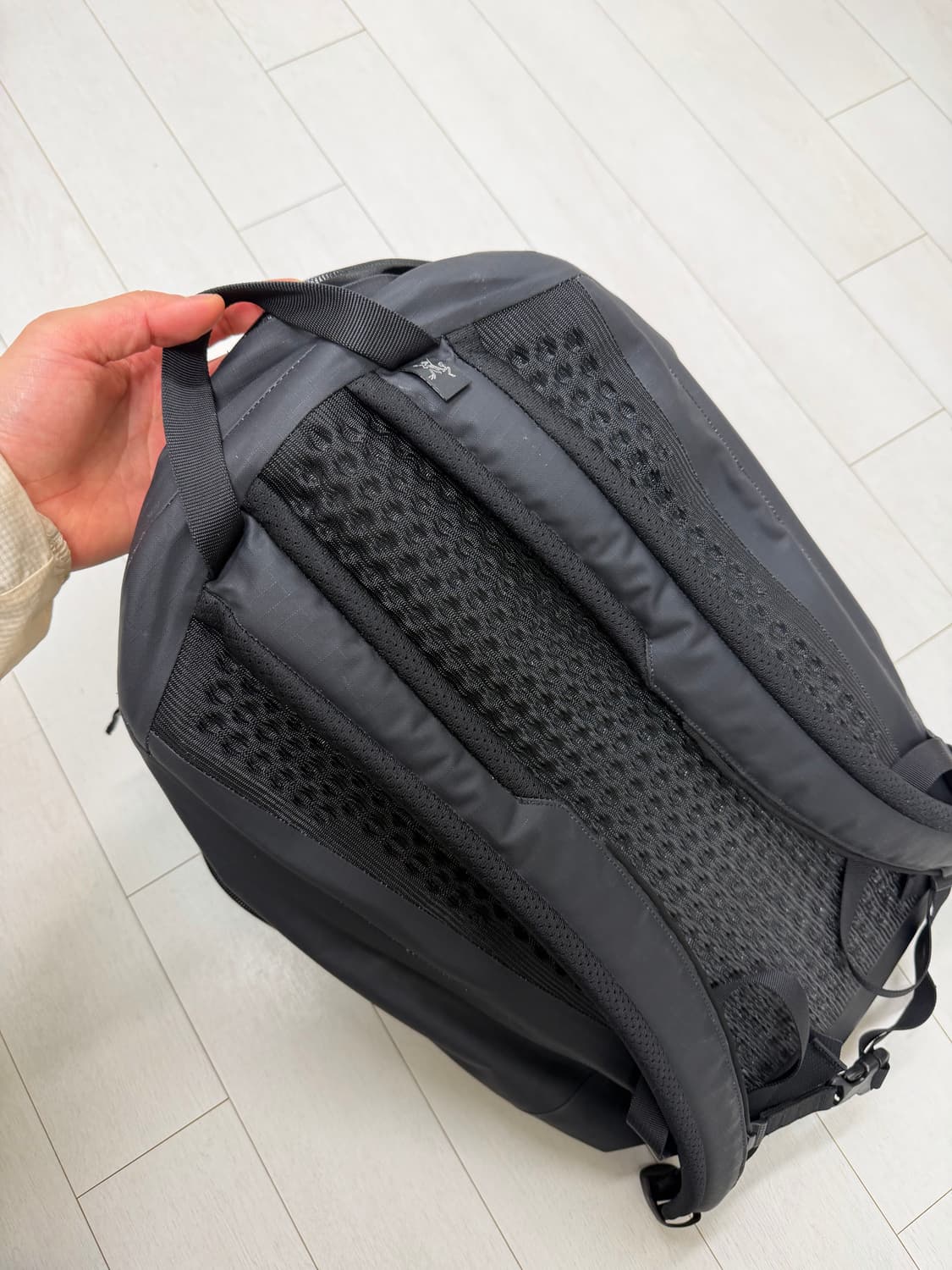 아크테릭스 그랜빌 16 백팩  상태 9.2/10   사진찍고 절대 사용 상품이미지7