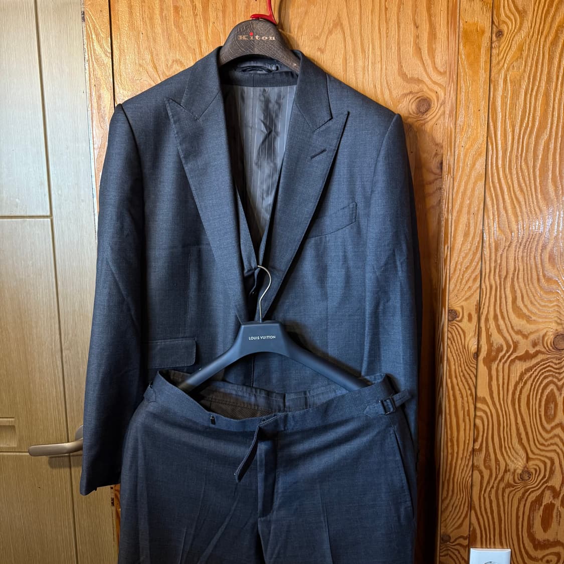 톰포드 스펜서(Fit S) 3피스 수트 판매 합니다 상품이미지1