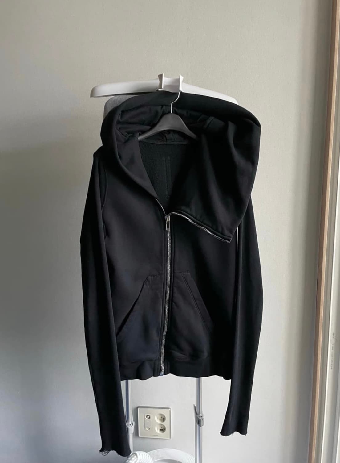 릭오웬스 다크쉐도우 라인 1가/w 시즌의 마운틴 후드 집업 상품이미지2