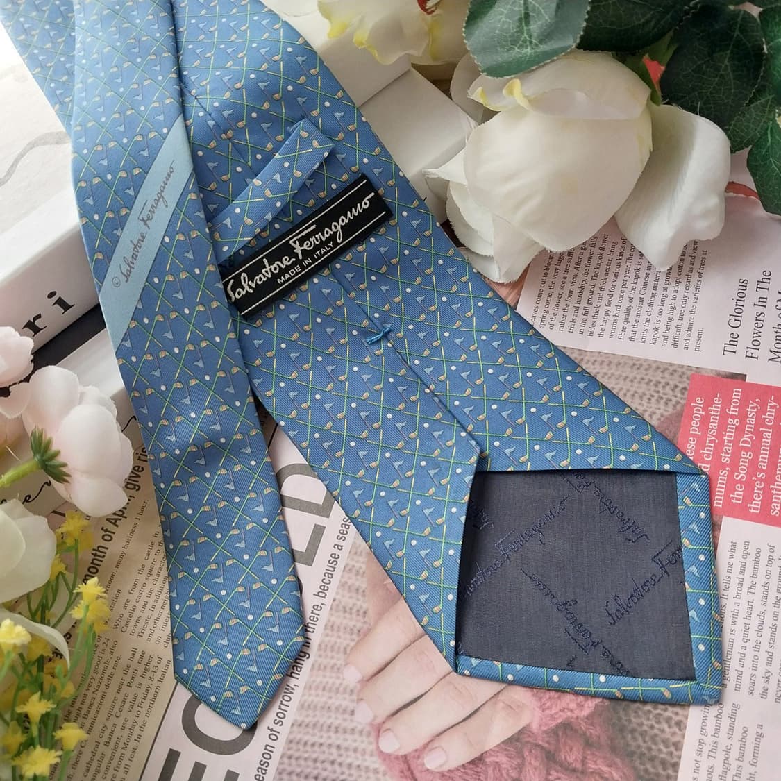 살바토레 페라가모 실크 골프패턴 넥타이 9.3cm B등급 K1266
 상품이미지3