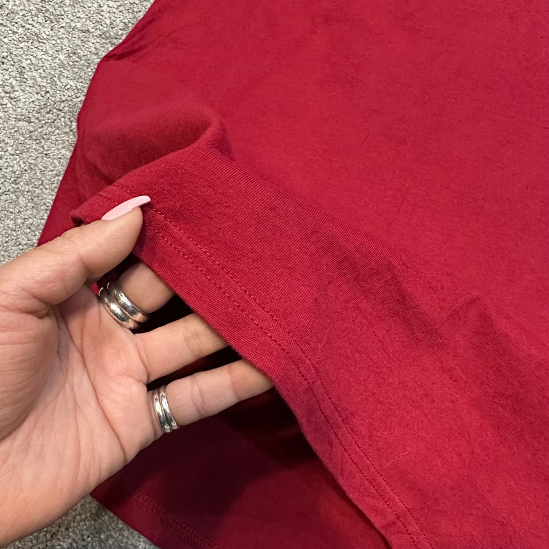 베티붑 버건디 로고 백프린팅 반팔티M 상품이미지4