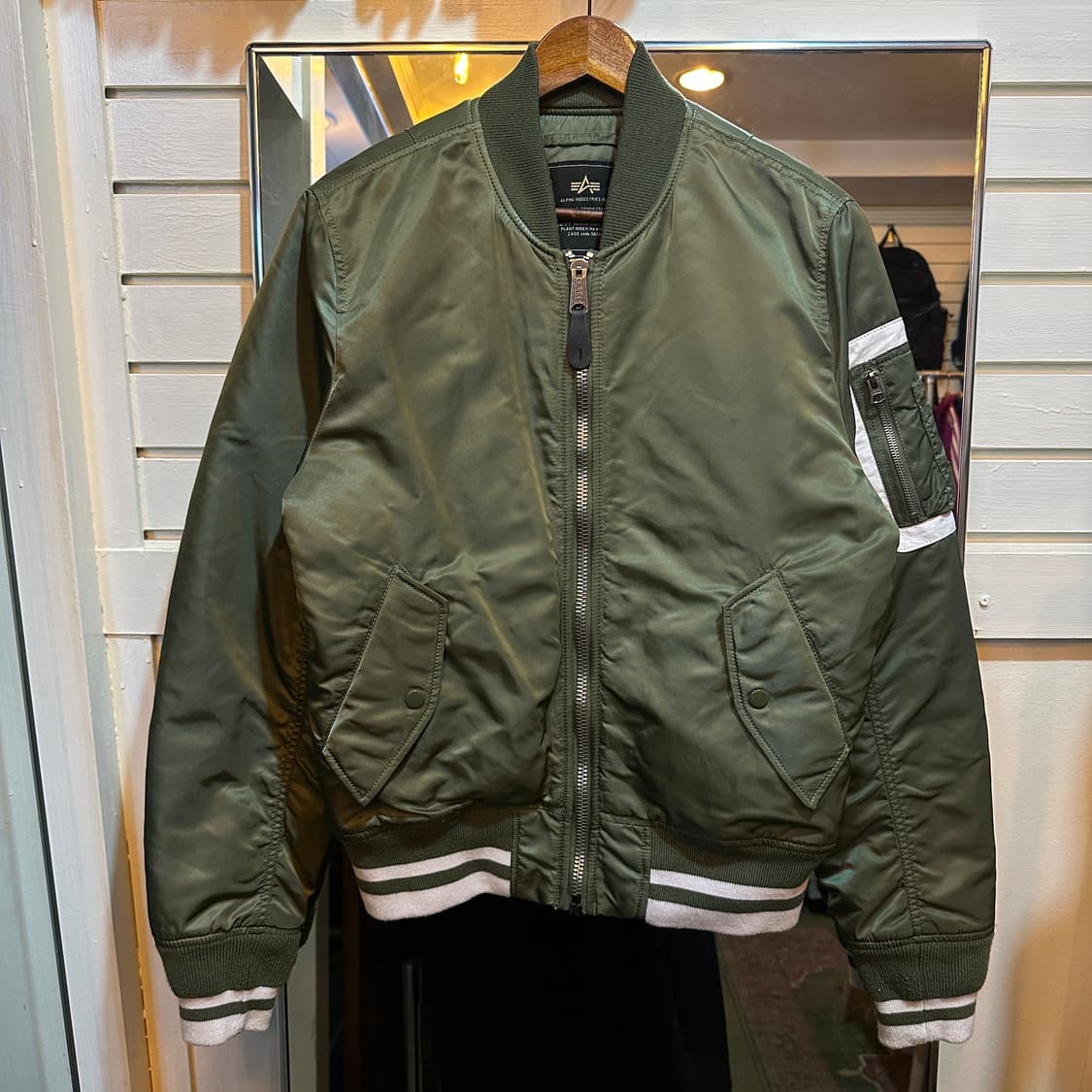 알파인더스트리 무신사 콜라보 MA-1 항공점퍼 세이지그린  상품이미지1