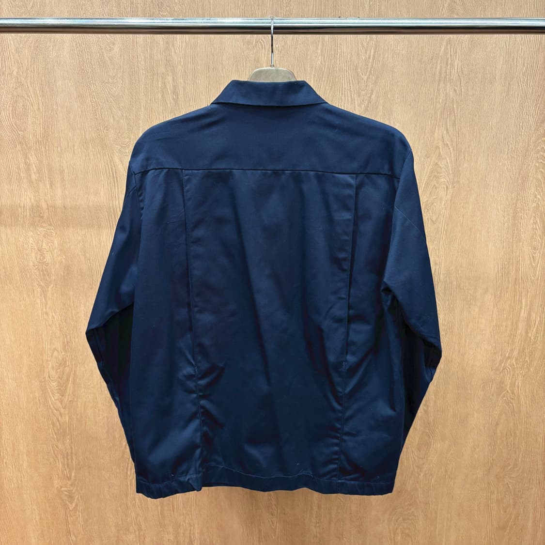 디키즈 워크 자켓 히든 집업 하단 로고 패치 디테일 레귤러핏 네이비 상품이미지3