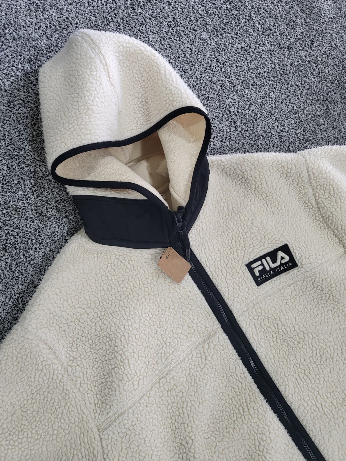휠라(FILA) 플리스 후드 자켓
 상품이미지3