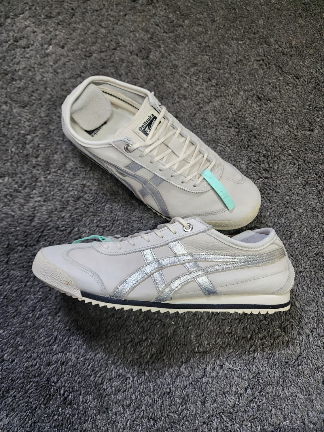 오니츠카타이거 멕시코66 흰/은   250사이즈 상품이미지1