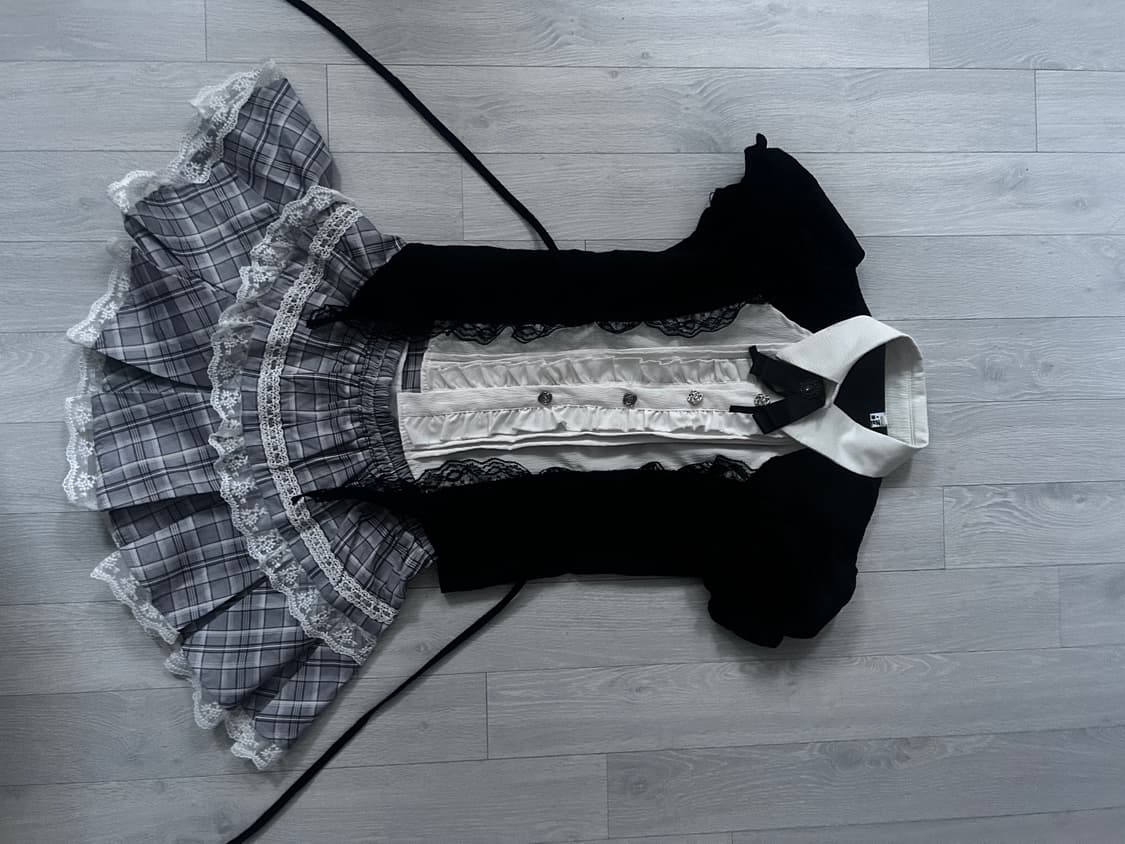 서브컬쳐 지뢰계 공포게임 여주 셋업 판매합니다 상품이미지2