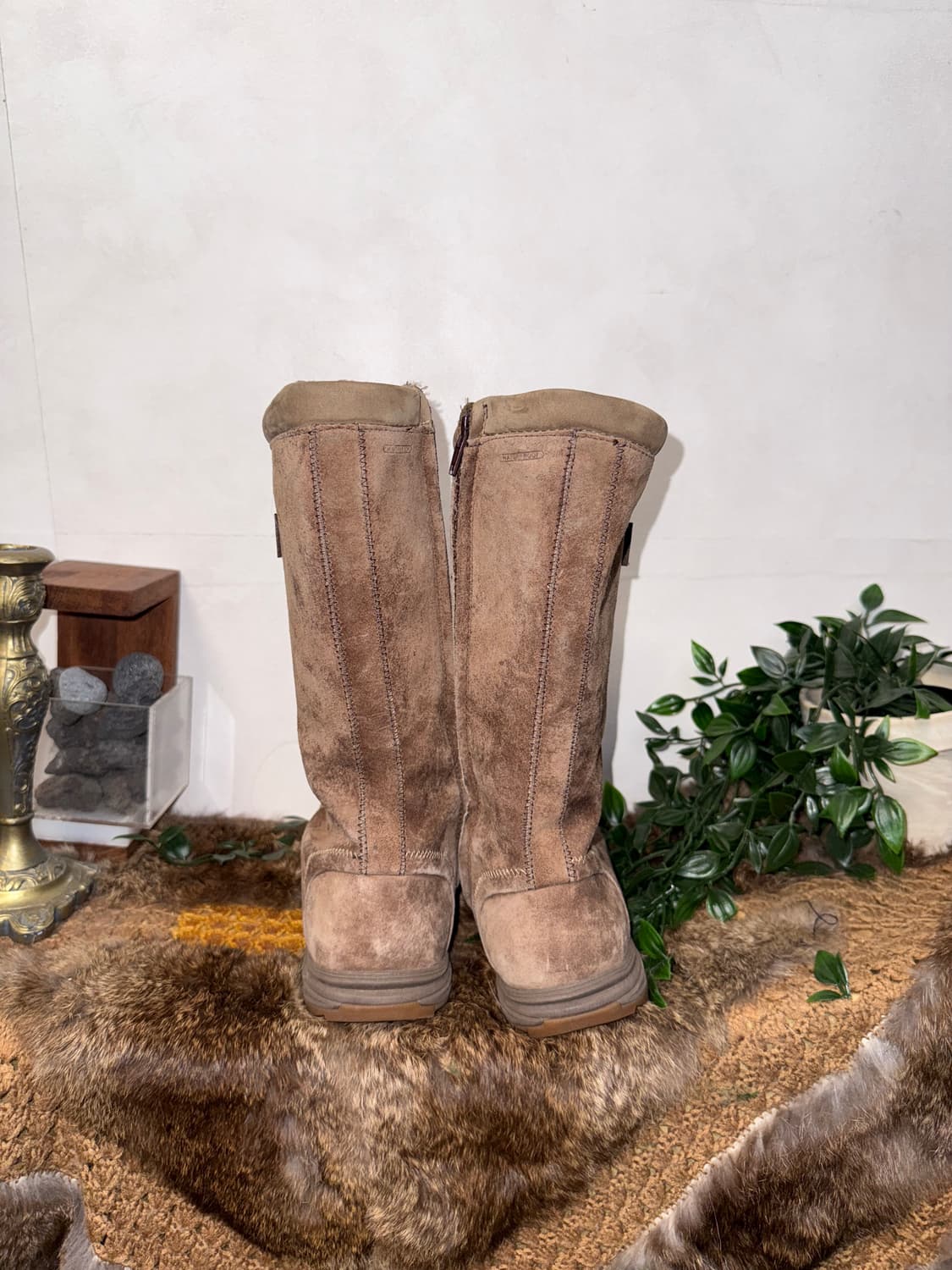 Thinsulate brown suede laceup boots 상품이미지4