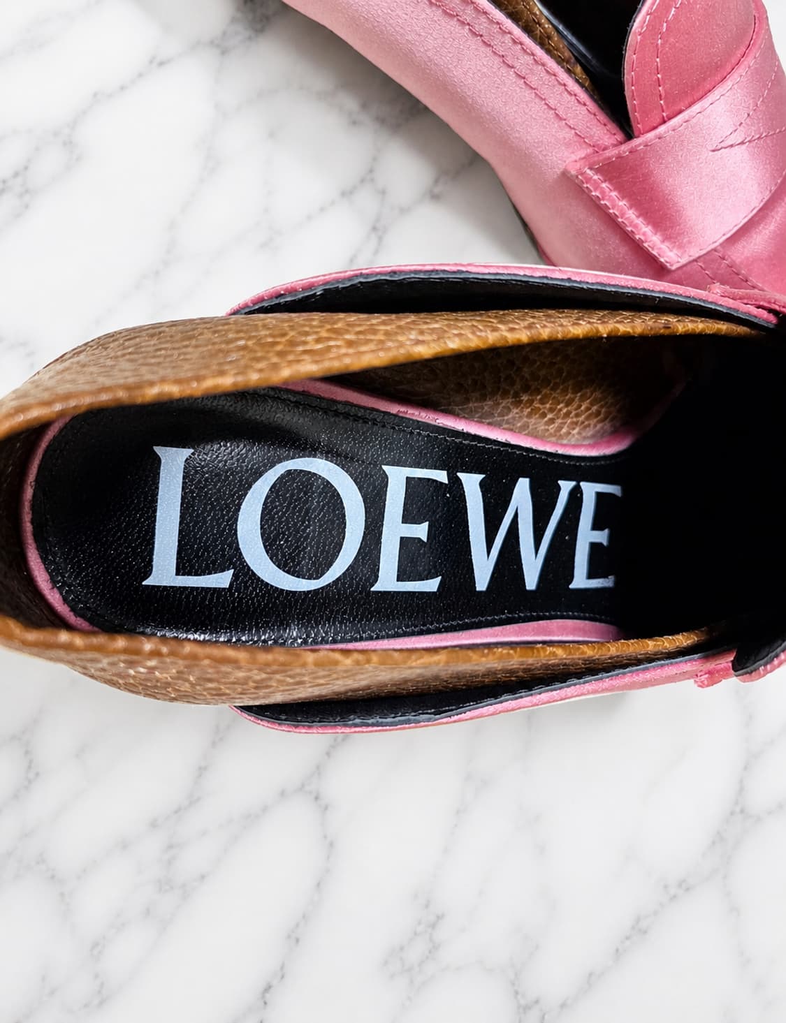 LOEWE 로에베 샴페인 핑크 새틴 로퍼 힐 / 트위스트 힐 / 39 상품이미지9