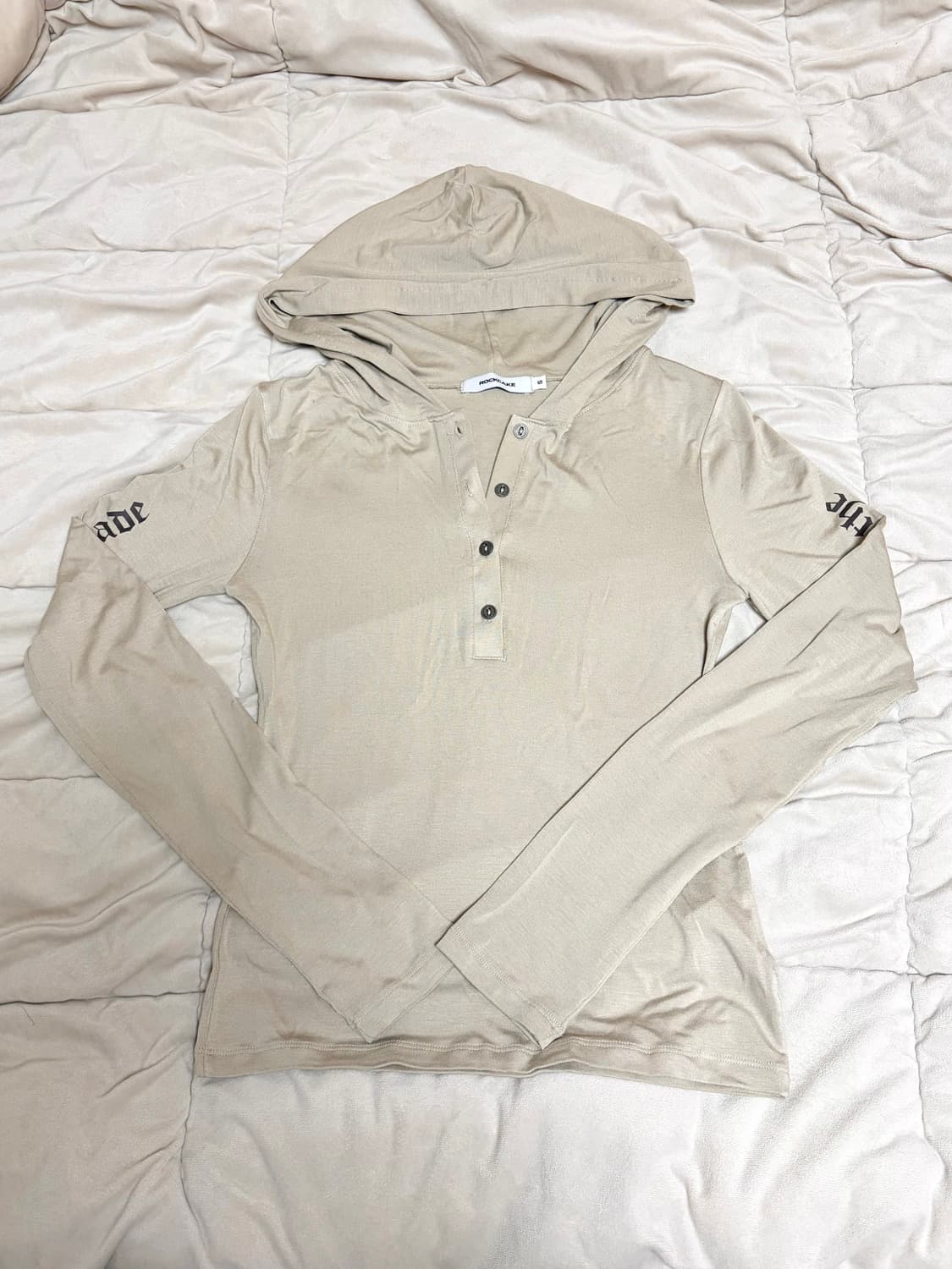 락케이크 Sleeve Lettering Hoodie 베이지 상품이미지4